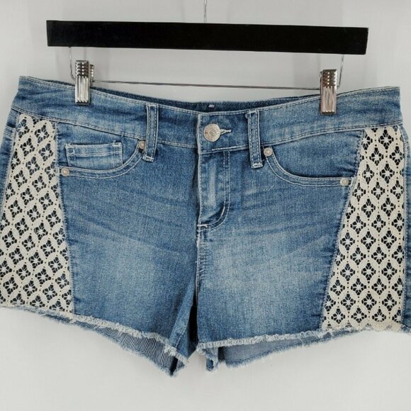 Brand New SEVEN7 Women's Blue Cutoff Jean Shorts With Lace Details - Picture 9 of 10